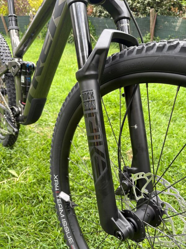 Trek Top Fuel 8 XT 3e gen Gris Mercury – Image 5