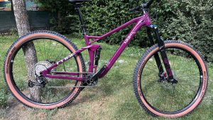 Cube Stéréo One22 Race Wine